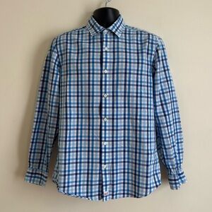 Vineyard vines || Men’s button down shirt size Medium